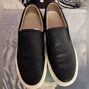 Women’s Black Gucci Slip-On Shoes